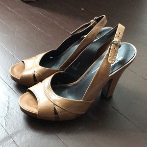 Brown Leather Donald J. Pliner slingback